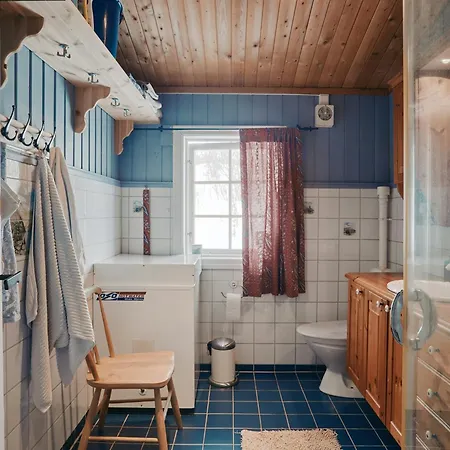 In With A View Ski-inout *